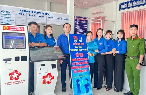 Mỗi tổ chức Đoàn cấp xã thành lập ít nhất 1 đội hình “Bình dân học vụ số”