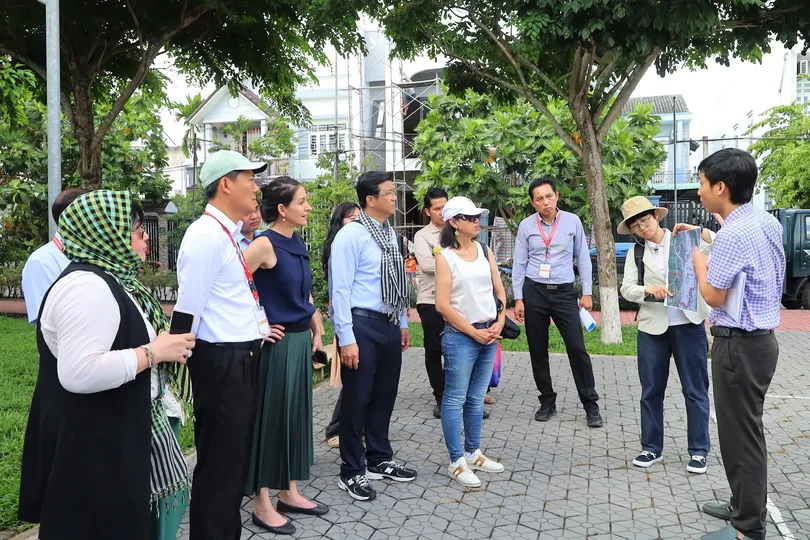 Đại biểu UMCI tham quan các mô hình đô thị thích ứng tại Cần Thơ