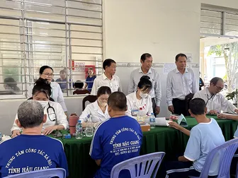 Khám, sàng lọc sức khỏe cho các đối tượng bảo trợ xã hội tại Cần Thơ