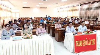 Hội nghị báo cáo viên Trung ương thông tin tình hình thời sự