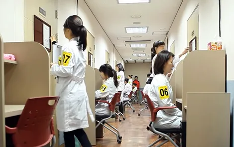 Sinh viên Hàn Quốc nhắm tới “du học ngành y”