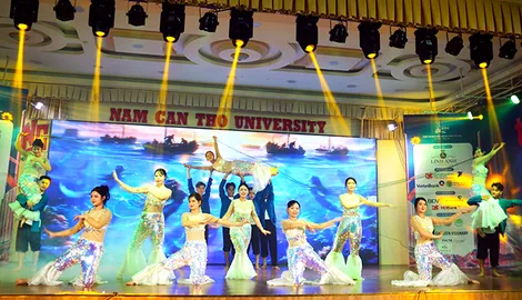 Tái hiện văn hóa người Hoa qua chương trình “Hương sắc Hoa nhân”