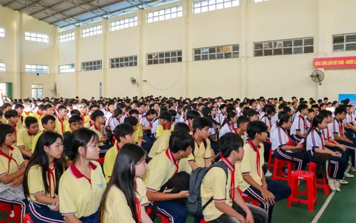 Lễ phát động toàn dân tập luyện môn Bơi phòng, chống đuối nước