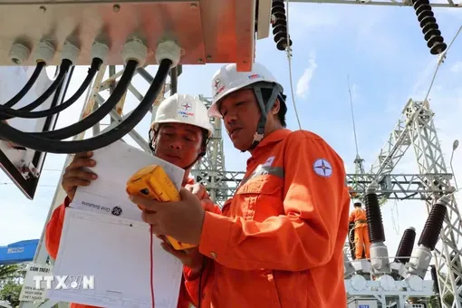 Tiêu thụ điện toàn quốc lập kỷ lục mới, khuyến cáo dịch chuyển giờ dùng điện