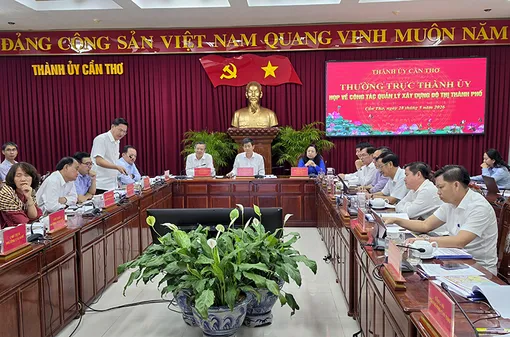 Thường trực Thành ủy làm việc với UBND thành phố về công tác quản lý xây dựng đô thị