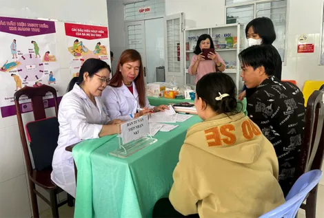 Tầm soát ung thư cổ tử cung ngay tại y tế cơ sở