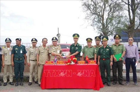 Tiếp nhận 109 công dân Việt Nam do cơ quan chức năng Campuchia trao trả