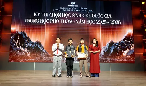 Trường THPT FPT Cần Thơ tổ chức vinh danh The Glory Of Light năm học 2025-2026