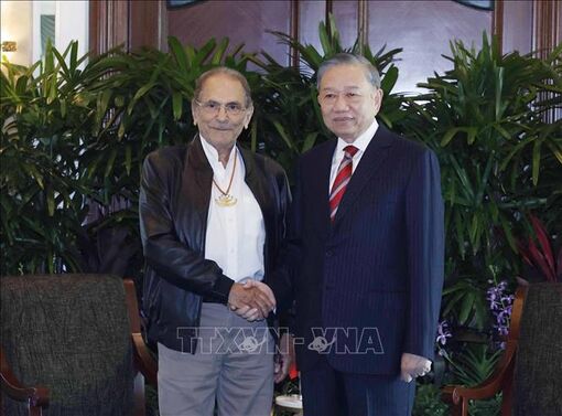 Vietnamese Party, State leader meets with Timor Leste President in Singapore