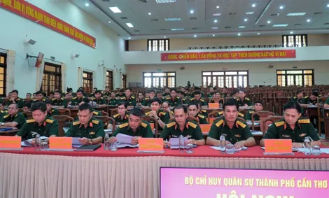 Bộ Chỉ huy Quân sự TP Cần Thơ tổ chức hội nghị giao ban tháng 5-2026