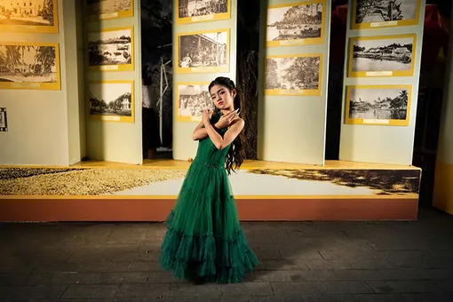 Nguyễn Hoàng Đan Thanh - Bước chân nhỏ, thần thái lớn trên sàn diễn thời trang