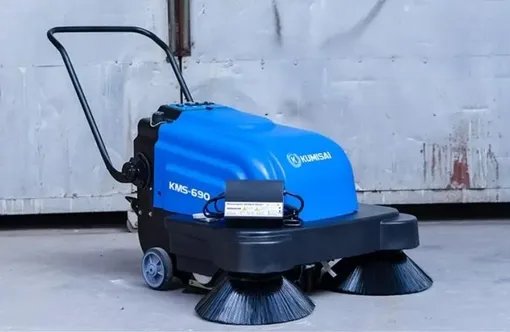 “Đau đầu” với lượng rác khổng lồ: Sắm ngay máy quét rác sân trường đa năng