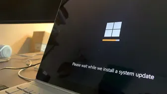 Microsoft khắc phục lỗi không thể cài đặt bản cập nhật tháng 5 trên một số máy tính Windows 11