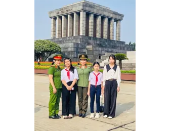 Cần Thơ có 3 học sinh vượt khó, hiếu học được Bộ Công an biểu dương, khen thưởng