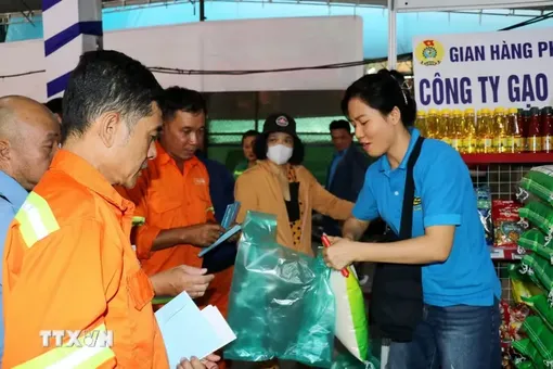 Công đoàn Việt Nam luôn đồng hành, sát cánh, bảo vệ lợi ích của người lao động