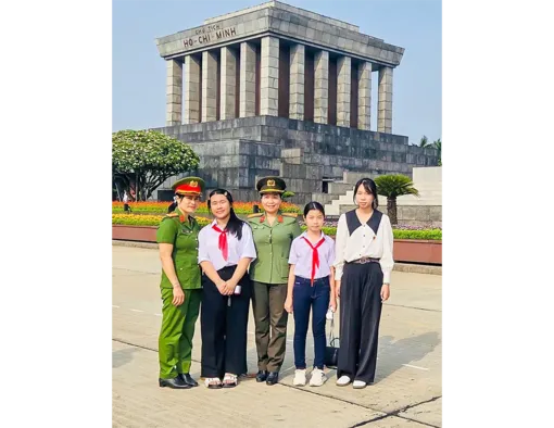 Cần Thơ có 3 học sinh vượt khó, hiếu học được Bộ Công an biểu dương, khen thưởng