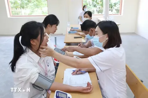 100% học sinh, sinh viên sẽ được khám sức khỏe ít nhất mỗi năm một lần