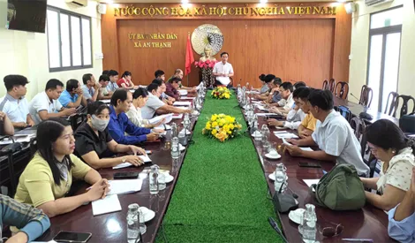 Triển khai mô hình tuyến đường không dùng tiền mặt, học bạ số và sổ sức khỏe điện tử