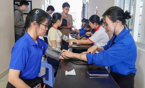 Sinh viên hưởng ứng Chiến dịch Thanh niên tình nguyện hè bằng nhiều hoạt động vì cộng đồng