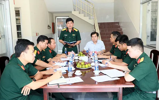 Bộ Chỉ huy Quân sự TP Cần Thơ nắm tình hình quân sự, quốc phòng tại phường Cái Răng