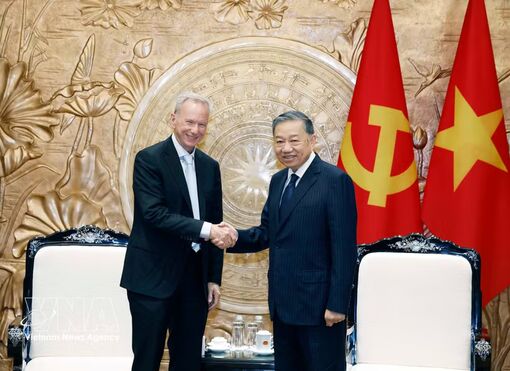 Top leader seeks global support for Vietnam’s AI ecosystem development