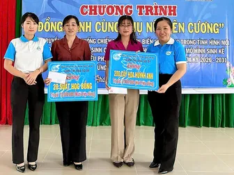 Tổ chức chương trình Đồng hành cùng phụ nữ biên cương