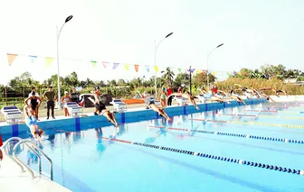 Phát huy hiệu quả hồ bơi hiện đại