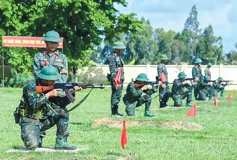 Hoàn thành công tác huấn luyện chiến sĩ mới