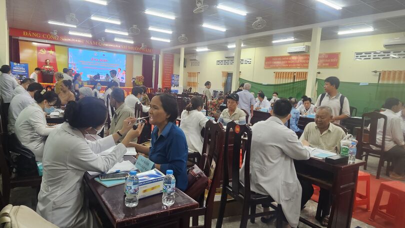កឹង​ធើ​បង្កើន​ការ​ថែ​ទាំ​សុខ​ភាព​ប្រ​ជា​ជន លើក​កម្ពស់​តួ​នា​ទី​ជា​មជ្ឈ​មណ្ឌល​សុខា​ភិ​បាល​របស់​តំ​បន់