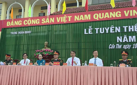 Trung đoàn 897 tổ chức Lễ tuyên thệ chiến sĩ mới năm 2026