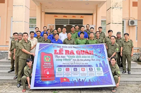 Xây dựng nền hành chính công khai, minh bạch, hiện đại
