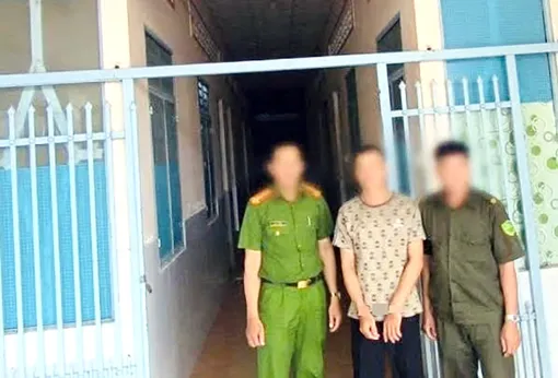 Bắt đối tượng cướp giật dây chuyền tại xã Thới Lai