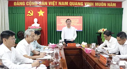 Cần chuyển mạnh từ học nghị quyết, sang làm theo nghị quyết, chuyển từ nhận thức sang hành động