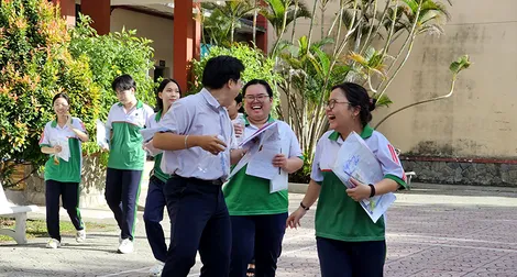 Ngày thi đầu tiên của Kỳ thi tốt nghiệp THPT năm 2026 TP Cần Thơ diễn ra an toàn, nghiêm túc, đúng quy chế