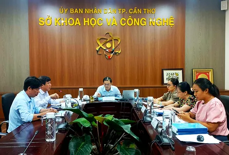 Nghiên cứu phát triển đô thị xanh thích ứng với biến đổi khí hậu cho TP Cần Thơ