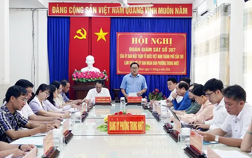 Mặt trận giám sát triển khai thực hiện dân chủ cơ sở gắn với trách nhiệm người đứng đầu tại phường Trung Nhứt