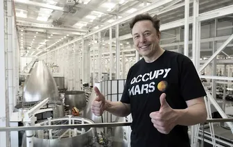 Hành trình trở thành tỉ phú ngàn tỉ của Elon Musk
