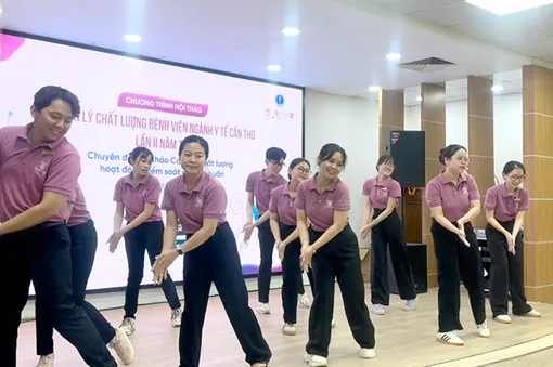 Vệ sinh tay - 'lá chắn vàng' trong bệnh viện