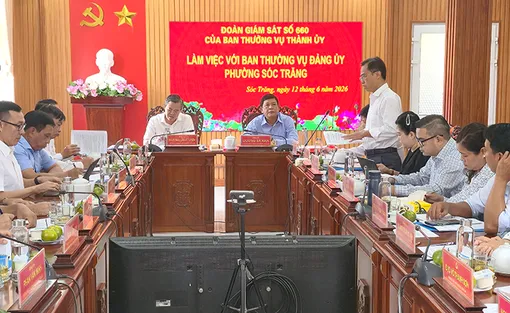 Đoàn giám sát của Ban Thường vụ Thành ủy Cần Thơ làm việc với Ban Thường vụ Đảng ủy phường Sóc Trăng