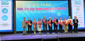 Hơn 500 thầy thuốc ung bướu cập nhật, chia sẻ về cá thể hóa điều trị, vai trò AI trong tầm soát, chẩn đoán, điều trị ung thư Hơn 500 thầy thuốc ung bướu cập nhật, chia sẻ về cá thể hóa điều trị, vai trò AI trong tầm soát, chẩn đoán, điều trị ung thư