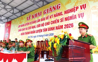 Huấn luyện kỹ năng, nghiệp vụ chữa cháy, cứu nạn, cứu hộ cho chiến sĩ nghĩa vụ Công an TP Cần Thơ