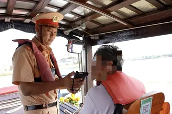 Bảo đảm an toàn giao thông đường thủy trong mùa mưa