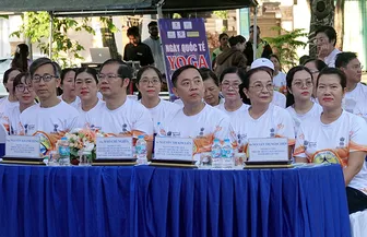 Hơn 1.000 người tham gia chương trình Ngày Quốc tế Yoga tại TP Cần Thơ Hơn 1.000 người tham gia chương trình Ngày Quốc tế Yoga tại TP Cần Thơ