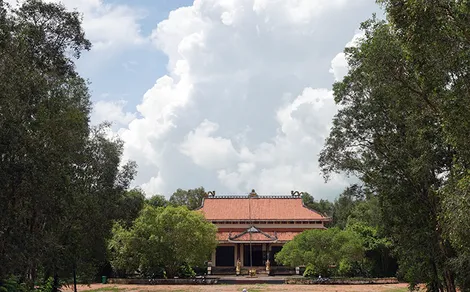 Địa chỉ đỏ và không gian xanh