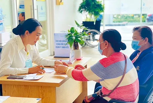 Bệnh viện Đa khoa Vinmec Cần Thơ khám sức khỏe miễn phí 2.000 người dân phường Ninh Kiều