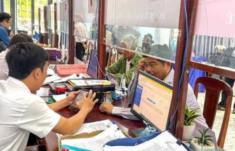 Nhiều địa phương triển khai mô hình hỗ trợ người dân thực hiện thủ tục hành chính nhanh gọn và thuận lợi hơn