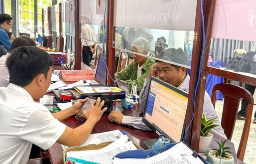 Nhiều địa phương triển khai mô hình hỗ trợ người dân thực hiện thủ tục hành chính nhanh gọn và thuận lợi hơn