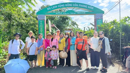 Người dân cồn Phong Nẫm tập làm du lịch cộng đồng