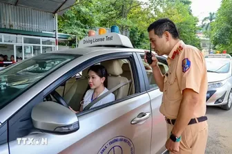 Nhiều điểm mới trong sát hạch lái xe: Tăng câu hỏi, bỏ thi mô phỏng