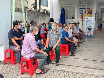 Bệnh viện Hoàn Mỹ Cửu Long chung tay chăm sóc sức khỏe cho 2.000 người dân phường Hưng Phú, TP Cần Thơ